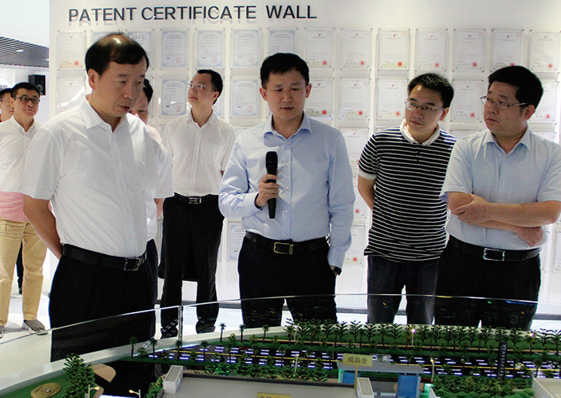 领导来访：2018.9东莞市市长肖亚非988pay钱包调研